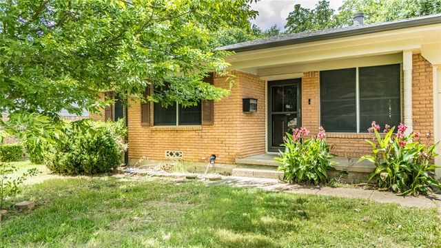 816 S Burdette Avenue, Sherman, TX 75090