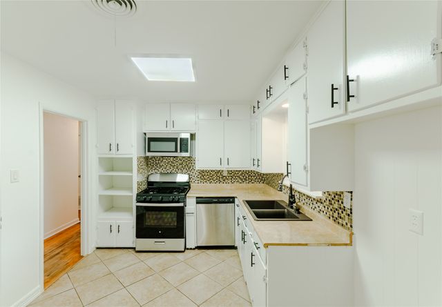 816 S Burdette Avenue, Sherman, TX 75090