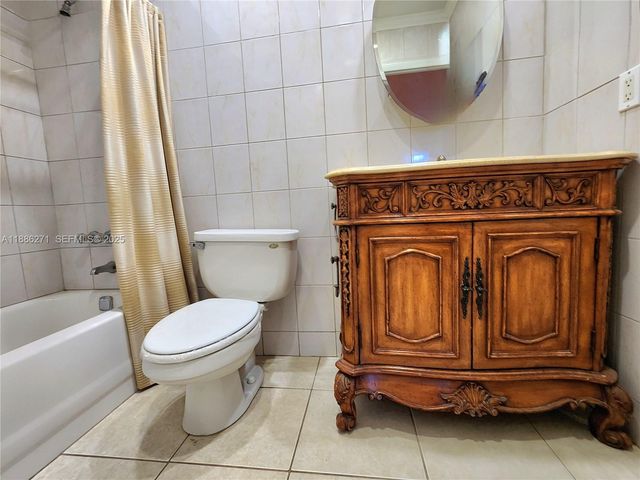4431 NW 16th Street H109, Lauderhill, FL 33313
