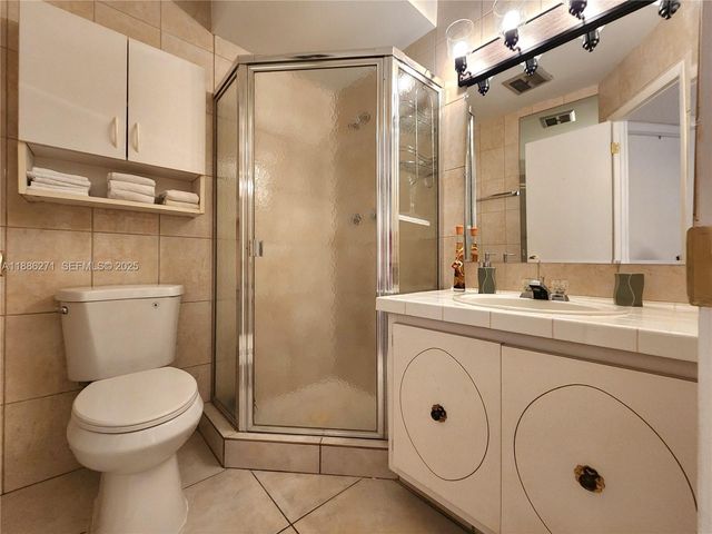 4431 NW 16th Street H109, Lauderhill, FL 33313