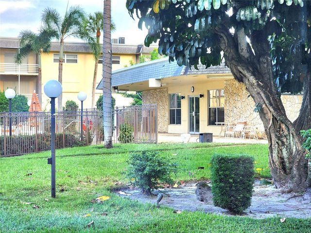 4431 NW 16th Street H109, Lauderhill, FL 33313
