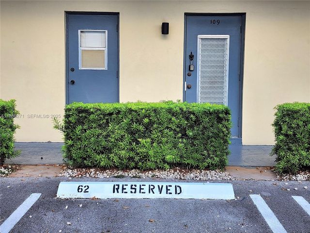4431 NW 16th Street H109, Lauderhill, FL 33313