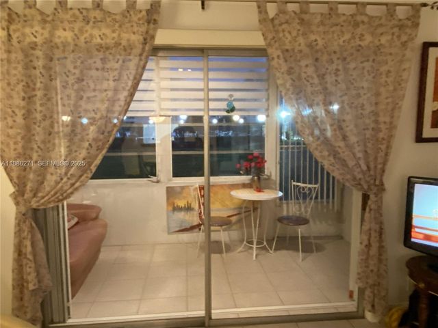 4431 NW 16th Street H109, Lauderhill, FL 33313
