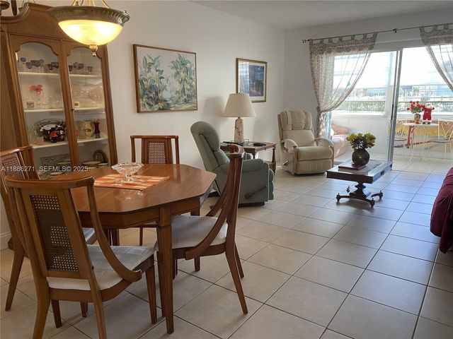 4431 NW 16th Street H109, Lauderhill, FL 33313