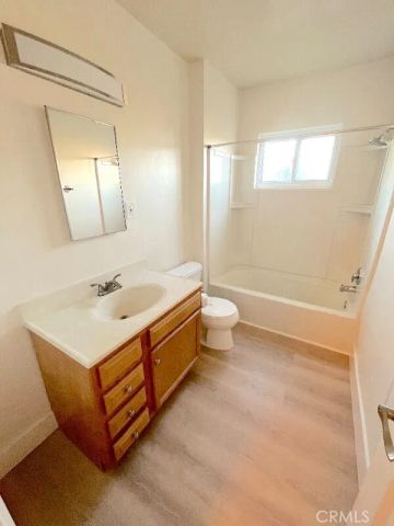 2115 Placentia Avenue 18, Costa Mesa, CA 92627