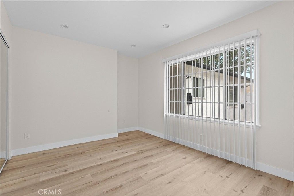 Image 42 of property listing at 15952 Simonds Street, Granada Hills, CA 91344