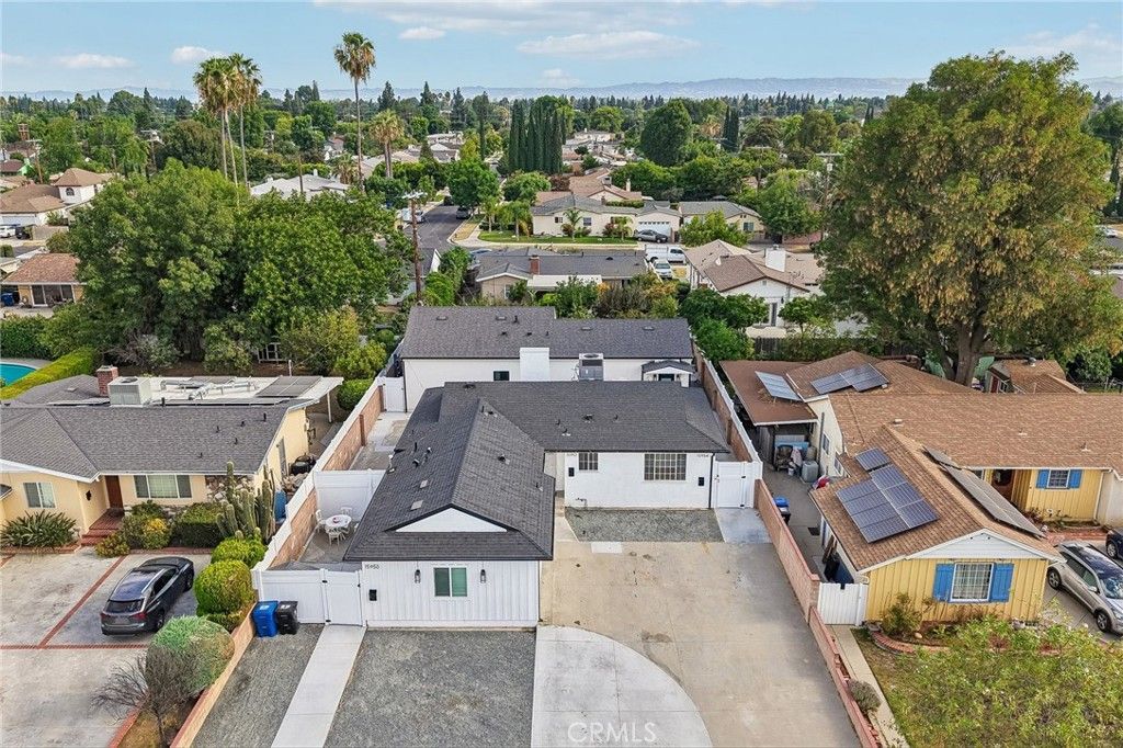 Image 44 of property listing at 15952 Simonds Street, Granada Hills, CA 91344