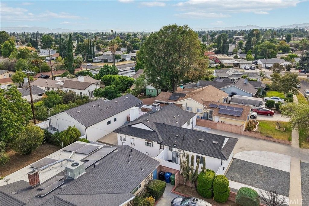 Image 49 of property listing at 15952 Simonds Street, Granada Hills, CA 91344