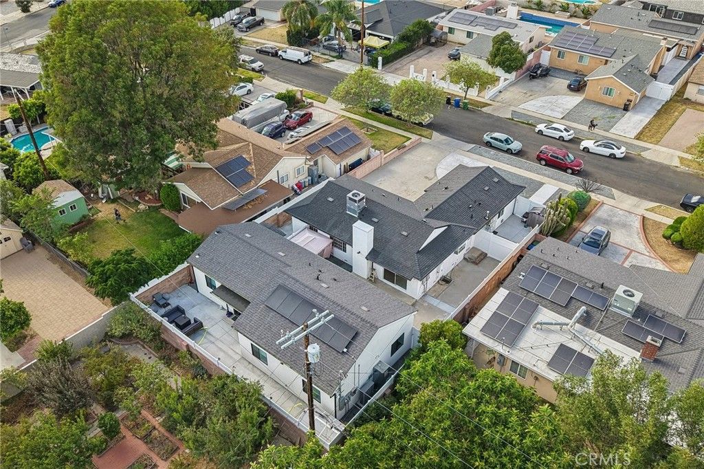 Image 51 of property listing at 15952 Simonds Street, Granada Hills, CA 91344