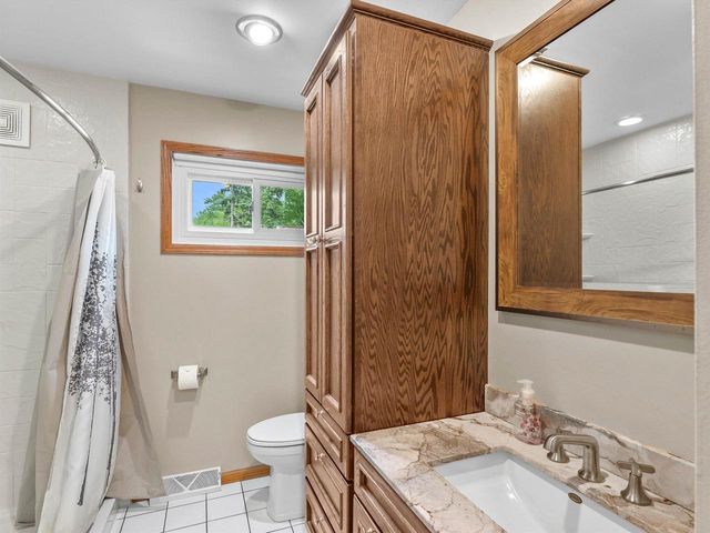 3715 N 17th Street, Sheboygan, WI 53083
