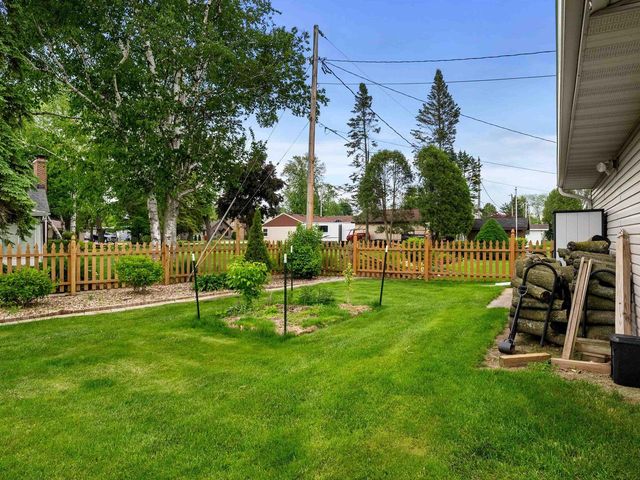 3715 N 17th Street, Sheboygan, WI 53083