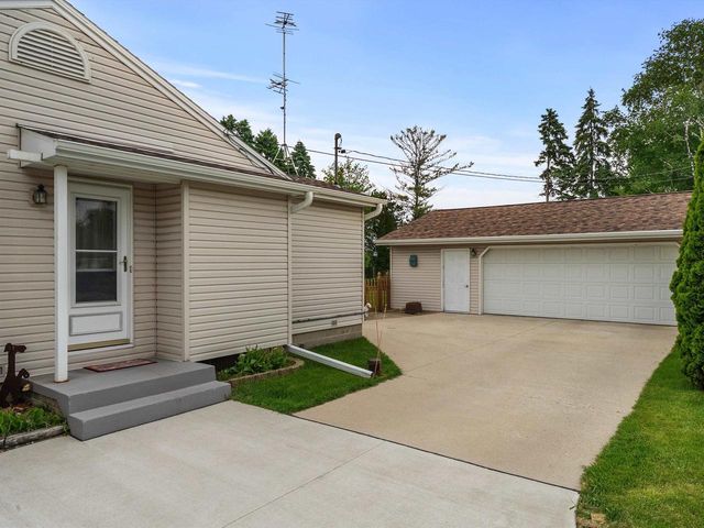 3715 N 17th Street, Sheboygan, WI 53083
