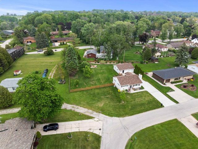 3715 N 17th Street, Sheboygan, WI 53083