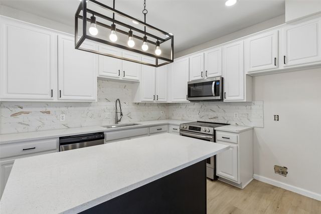 8660 Hawthorne Street, Frisco, TX 75034