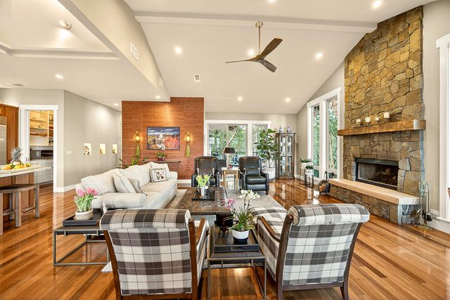 930 Granite Ridge Circle, Jacksonville, OR 97530