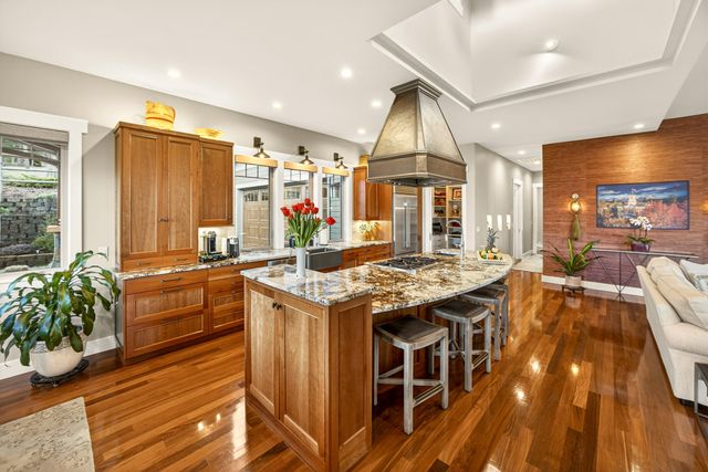 930 Granite Ridge Circle, Jacksonville, OR 97530