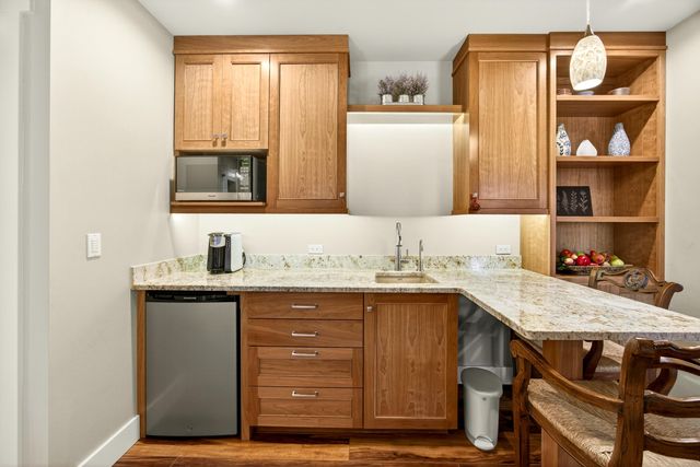 930 Granite Ridge Circle, Jacksonville, OR 97530