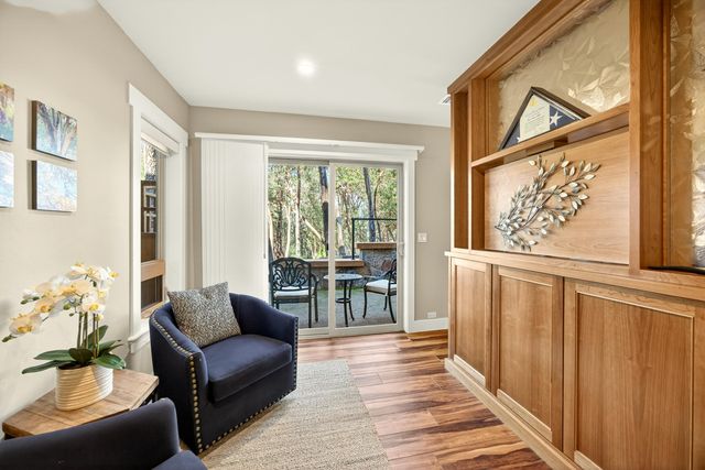 930 Granite Ridge Circle, Jacksonville, OR 97530