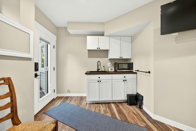 930 Granite Ridge Circle, Jacksonville, OR 97530