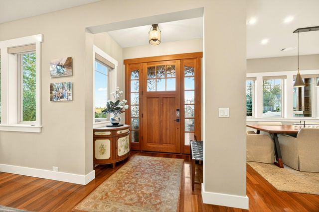 930 Granite Ridge Circle, Jacksonville, OR 97530