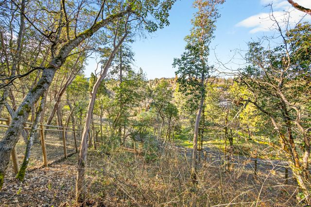 930 Granite Ridge Circle, Jacksonville, OR 97530