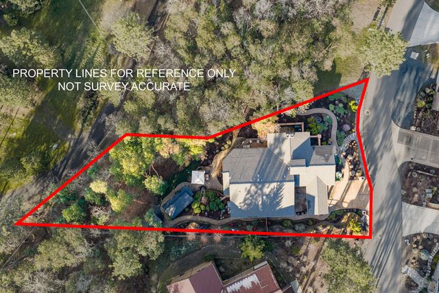 930 Granite Ridge Circle, Jacksonville, OR 97530