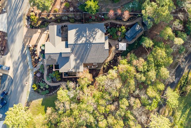 930 Granite Ridge Circle, Jacksonville, OR 97530