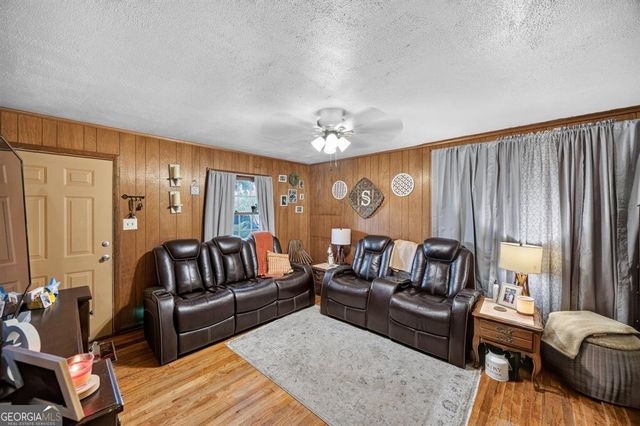 216 Harris Street, Warner Robins, GA 31093