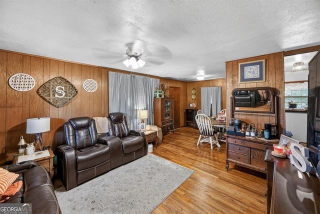 216 Harris Street, Warner Robins, GA 31093