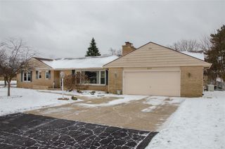 511 Landsdowne Avenue, Portage, MI 49002