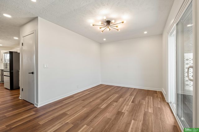 709 N 72nd Avenue, Omaha, NE 68114