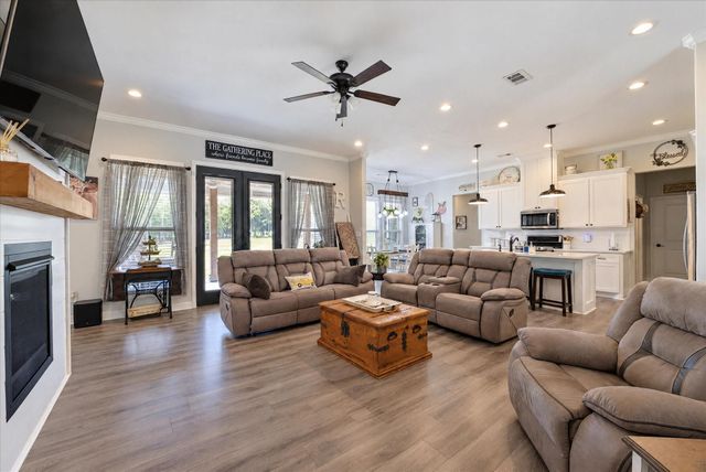 455 Alabama Point, Livingston, TX 77351