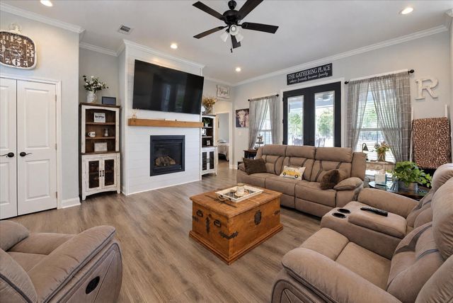 455 Alabama Point, Livingston, TX 77351