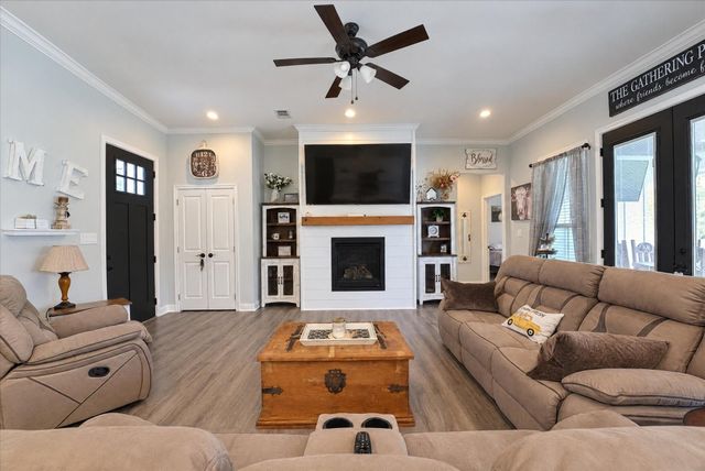 455 Alabama Point, Livingston, TX 77351