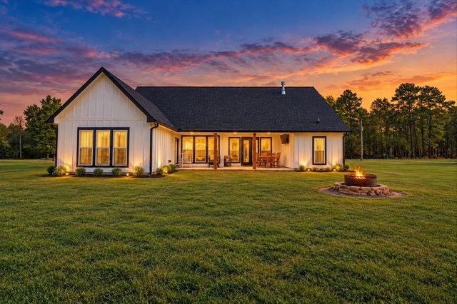 455 Alabama Point, Livingston, TX 77351
