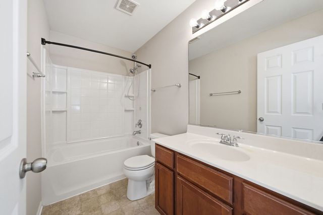 440 Churchill Drive, Elgin, IL 60124