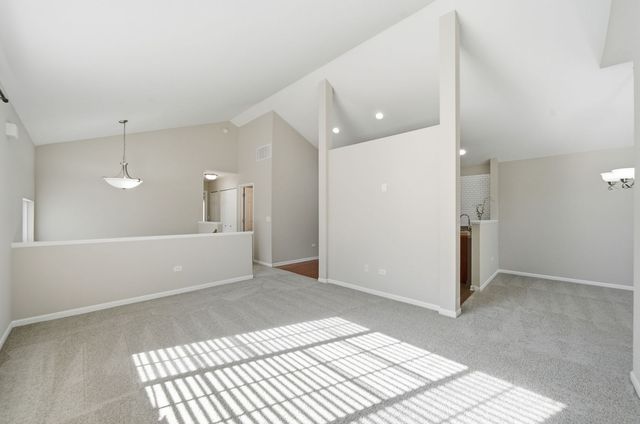 440 Churchill Drive, Elgin, IL 60124