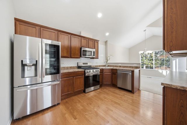 440 Churchill Drive, Elgin, IL 60124