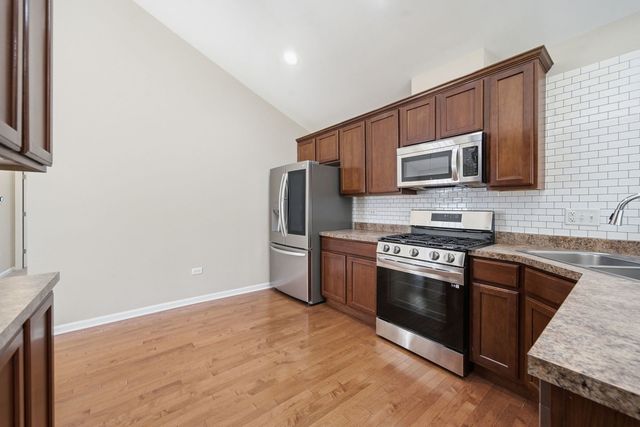 440 Churchill Drive, Elgin, IL 60124