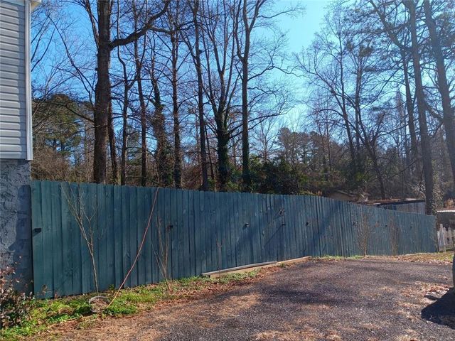 2623 Pineridge Drive, Conyers, GA 30012