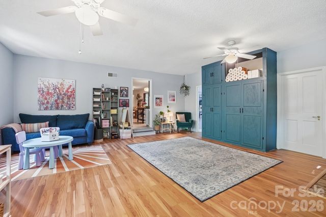 2516 Fairfax Drive, Gastonia, NC 28054