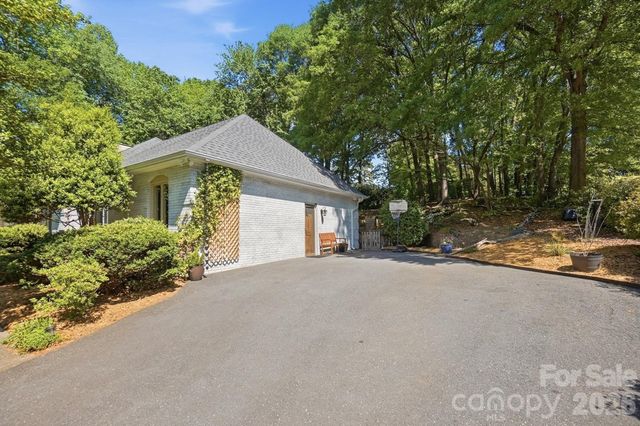2516 Fairfax Drive, Gastonia, NC 28054