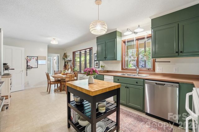 2516 Fairfax Drive, Gastonia, NC 28054