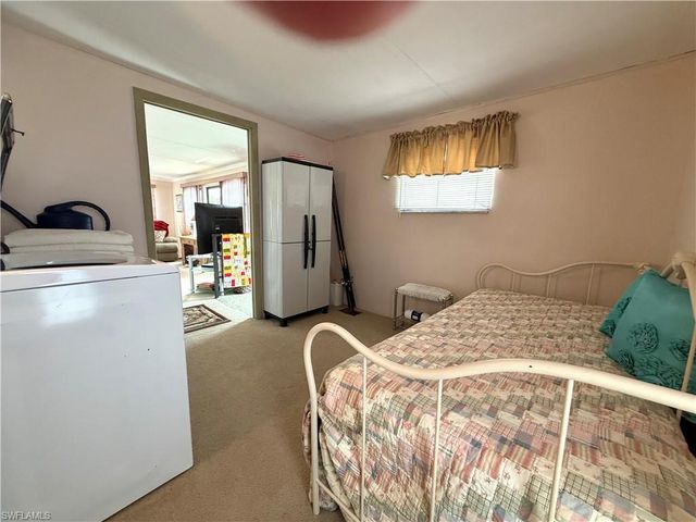 4710 Pilgrims WAY W, Estero, FL 33928