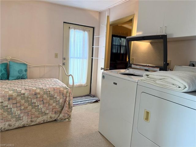 4710 Pilgrims WAY W, Estero, FL 33928