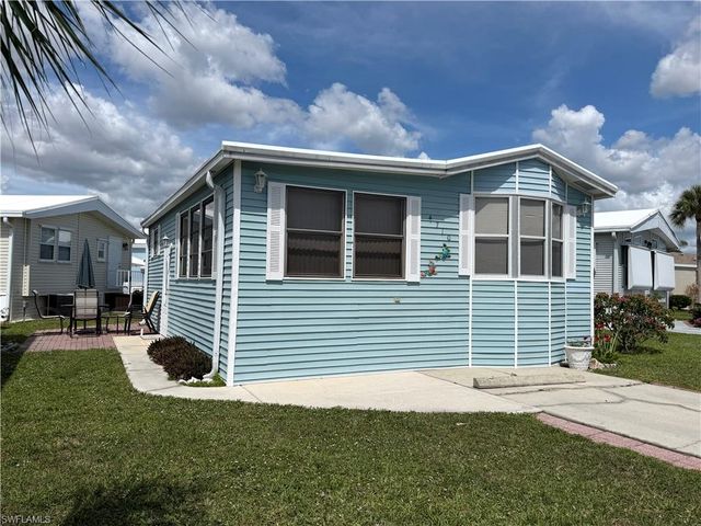4710 Pilgrims WAY W, Estero, FL 33928