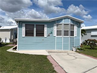 4710 Pilgrims WAY W, Estero, FL 33928