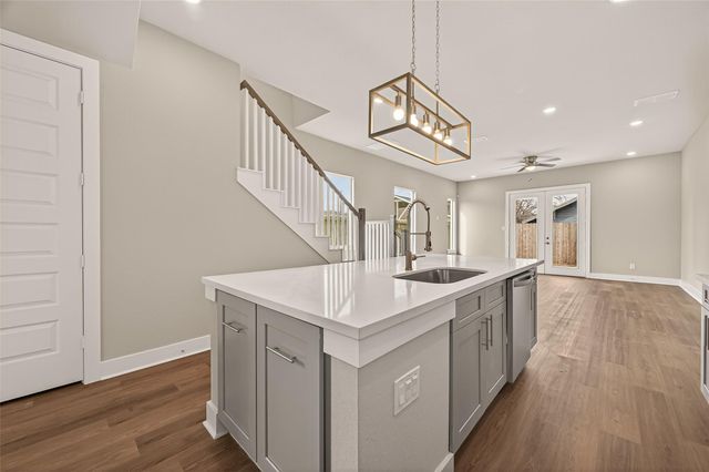 1504 Hussion Street, Houston, TX 77003