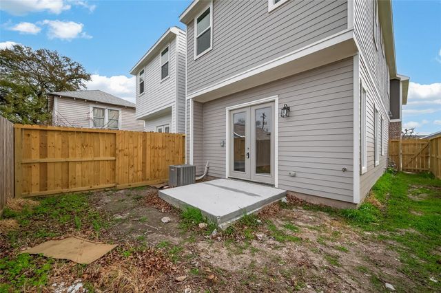 1504 Hussion Street, Houston, TX 77003