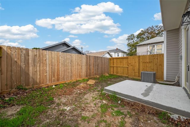 1504 Hussion Street, Houston, TX 77003